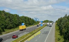 Foto 12x8 A1 (M) en dirección norte cerca de Sherburn Grange Un carril de adelantamiento es c2014