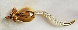 Authentic RARE Brooch ~ Mouse with Movable Tail ~ Gold Plated ~ Crystals ~ Stamped BUTLER