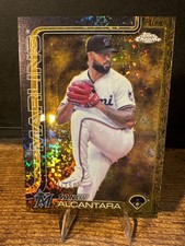 SANDY ALCANTARA 2025 TOPPS GILDED CHROME GOLD MINI-DIAMOND REFRACTOR /50