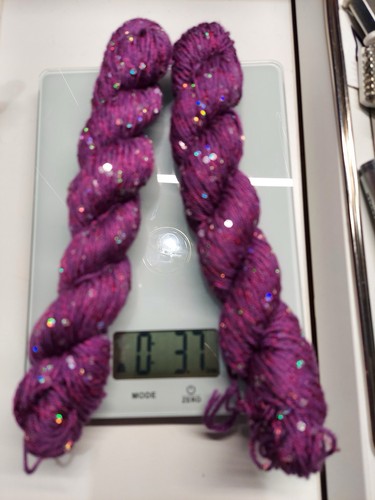 Worsted Tweed Yarn with Sequins " unknow Fiber" 50 g each - Picture 3 of 10