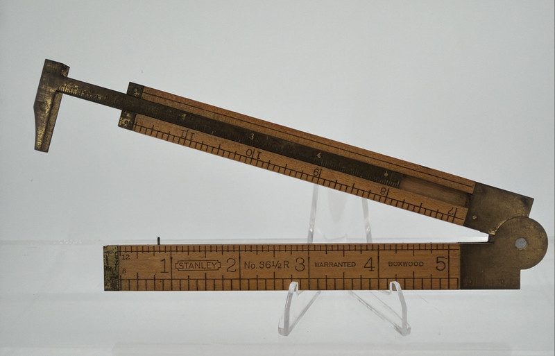VINTAGE STANLEY NO. 36 1/2 R BOXWOOD & BRASS CALIPER FOLDING RULE - 1FT 2-FOLD