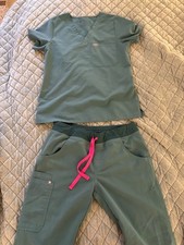 FIGS Scrubs Set for Women Hydrogreen, Small top and Medium Petite Bottoms