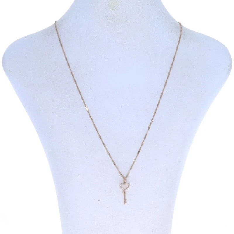 Collar Llave Esqueleto Corazón Diamante Oro Rosa 18" - 10k Único y Baguette Love Foto 2 de 4