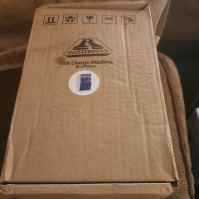 Replicade USB Charge Machine - Blue/white USB POWER - pre owned NO BOX