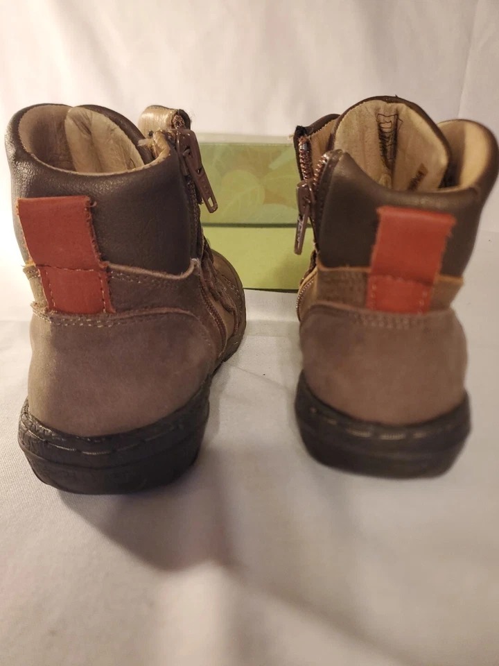 Beeko JoJo Marrón Niño Zapato Senderismo Zapatilla Talla 11.5 EE. UU. ¡Nuevo! Foto 4 de 4
