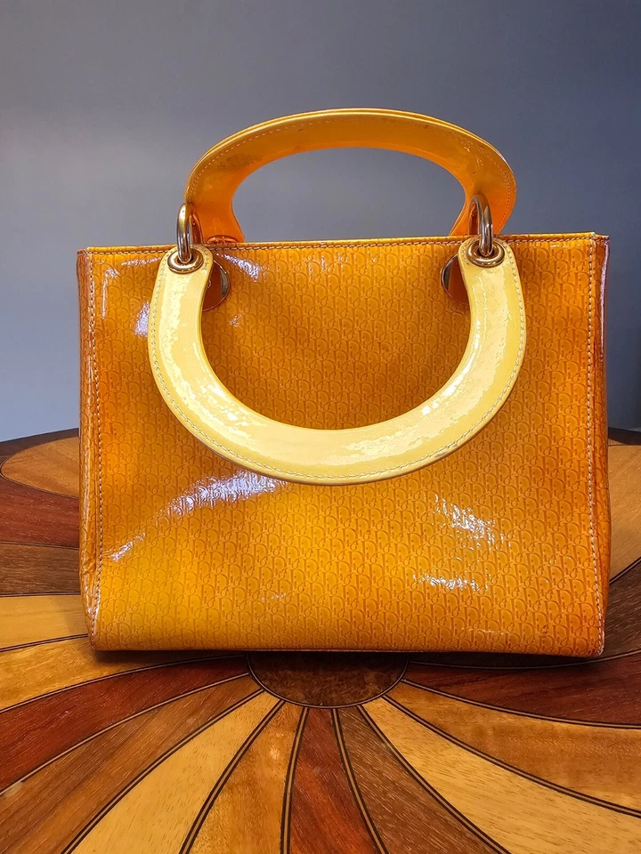 Bolso Dior Amarillo Diorissimo Charol MEDIANO Dama Dior [Raro, Vintage] Foto 2 de 4