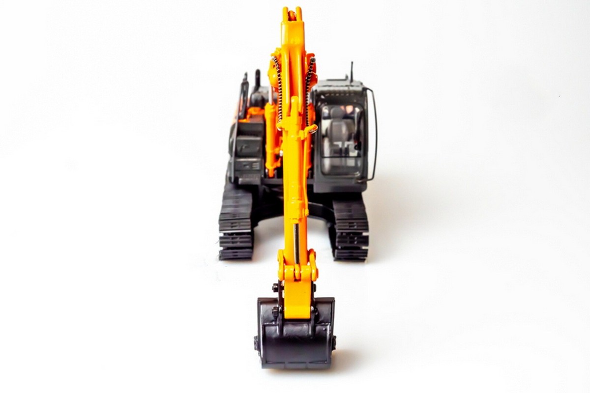 1/50 Hitachi ZAXIS 210-6 Hydraulic Excavator Diecast Model