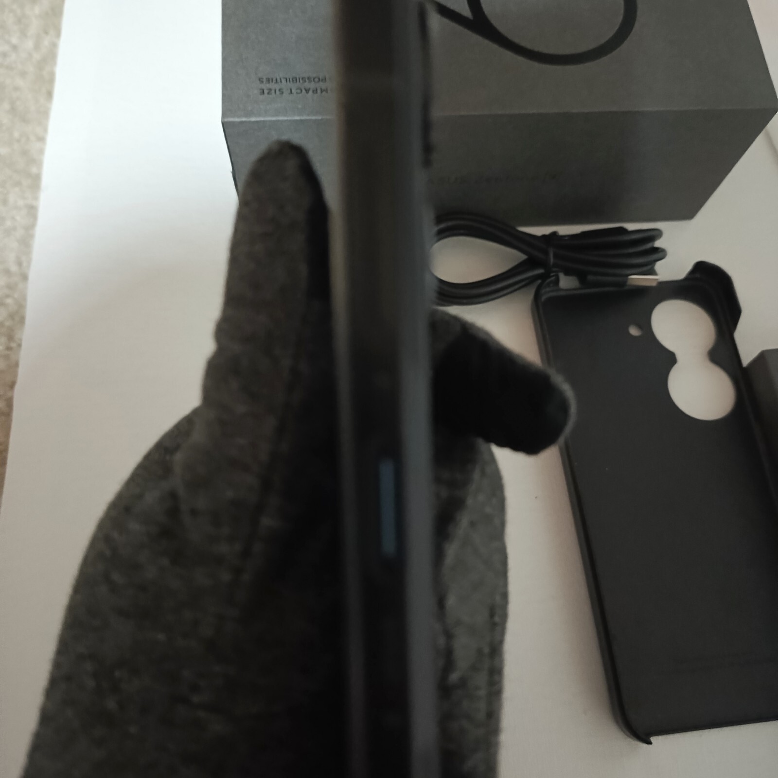 ASUS Zenfone 9 AI2202 - 256GB - Midnight Black (Unlocked)