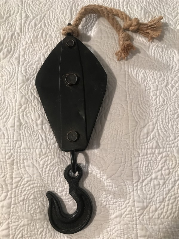 Antique Reproduction Barn Pulley. Farmhouse Decor 18” Metal And Rope
