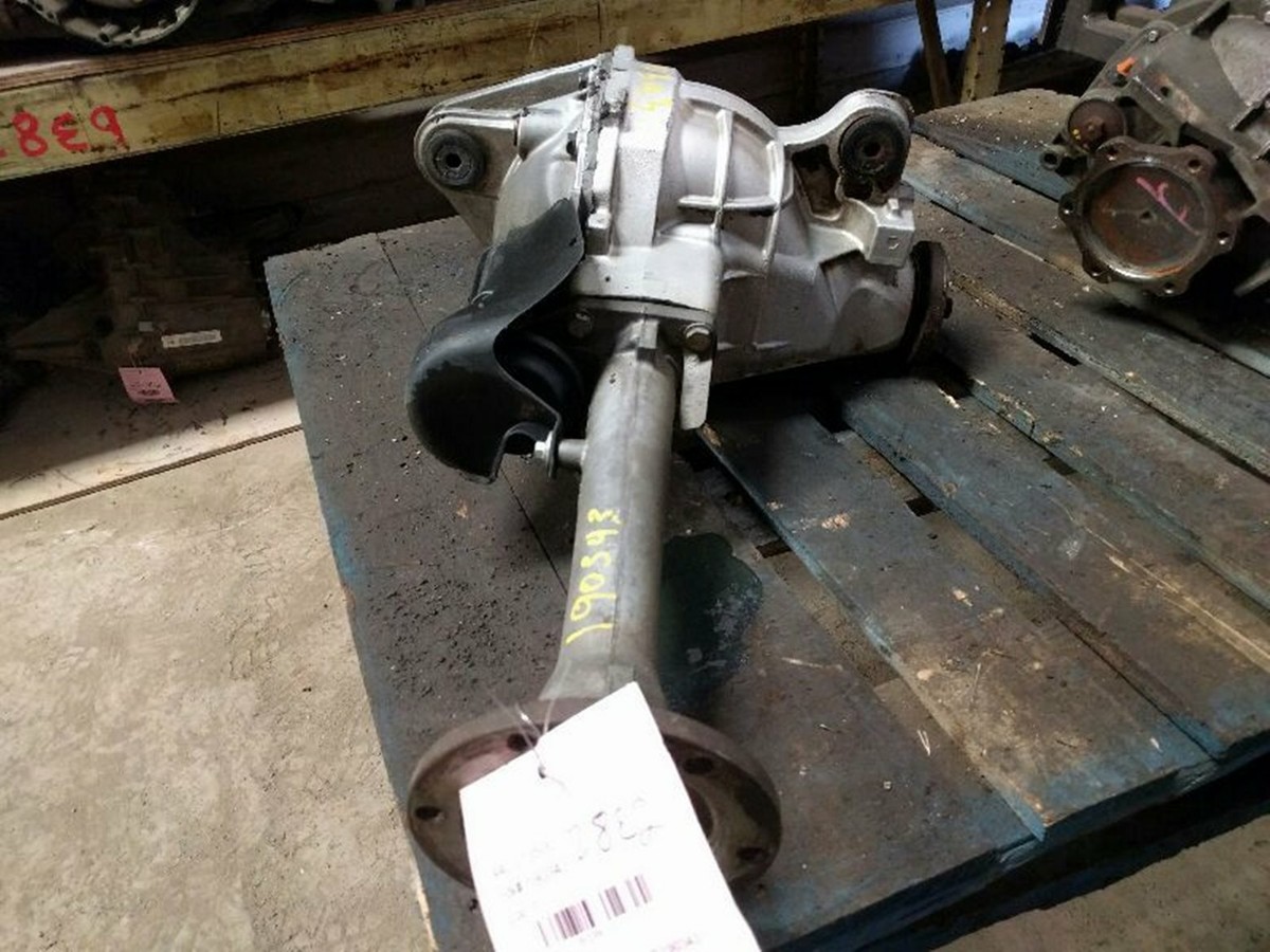 1997-2002 Ford Expedition Front Axle Differential Carrier 3.55
