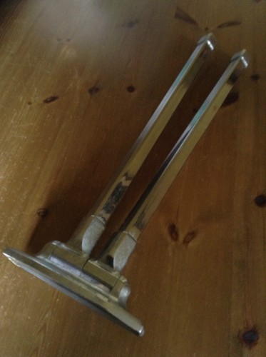 Vintage French Commercial Linen Hanger - Foto 2 di 9