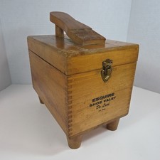 Vintage Wood Esquire Shoe Valet De luxe Shoe Shine Box.