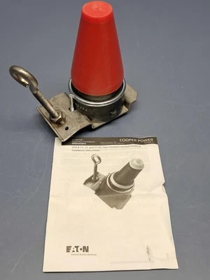 Eaton Cooper ISB215 Insulated Standoff Bushing 8.3/14KV 15KV CLASS 200A