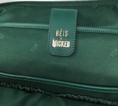 Beis x Wicked Elphaba Green Shoulder Straps Collectible  display picture 2