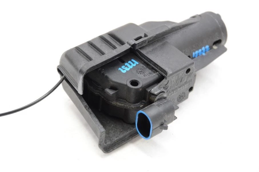 2013-2016 Porsche Boxster S Fuel Door Actuator 99150486000 - Изображение 4 из 4