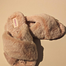 Joyspun Women's Pink Faux Fur Open Toe Slip-On Slippers Comfort Size 8
