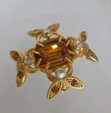 Joan Rivers Gold-Tone Honey Bee Brooch With Topaz Colored Stone.