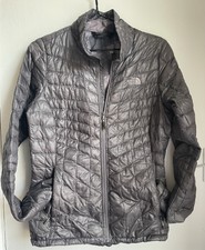 The North Face Jacket Women’s Size M Thermoball Lightweight - Great For Camping