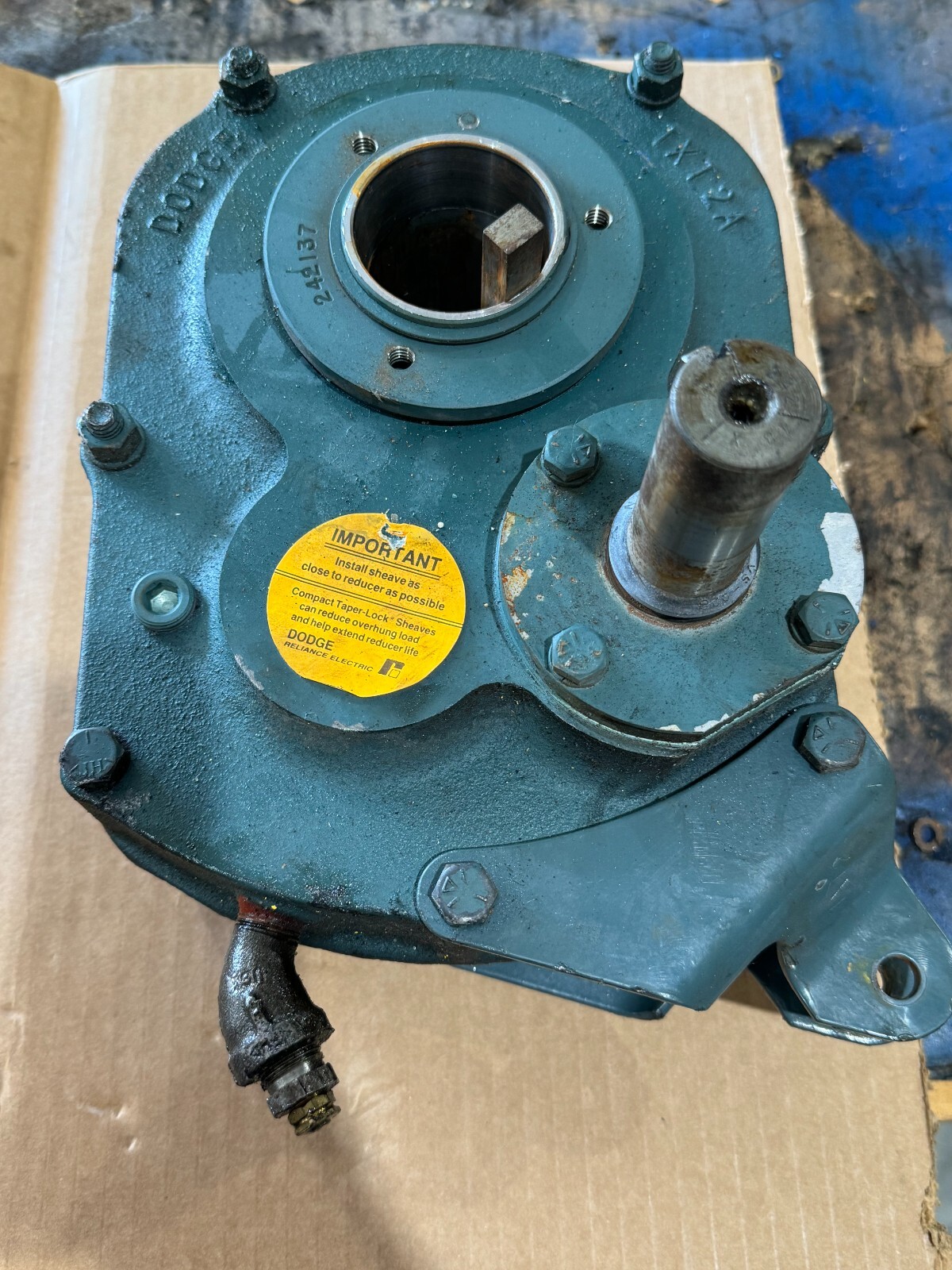USED DODGE SIZE 2 TORQUE-ARM ABHS225 GEAR REDUCER 23.46 RATIO TXT225T