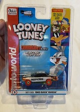 BRAND NEW Auto World Looney Tunes R33 Daffy Duck 1963 Buick Riviera