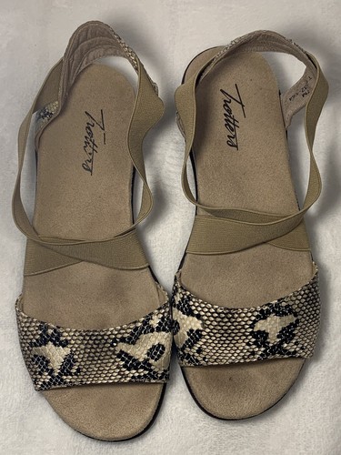Trotters Women's slip on Elastic Strap Sandals Size 7 M comfortable - Picture 5 of 18