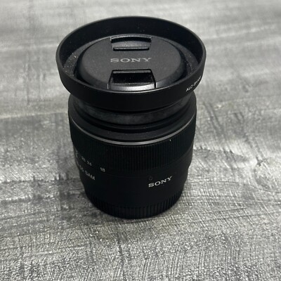 Sony DT f/3.5-5.6 18-55mm SAM Zoom Lens SAL1855 Caps