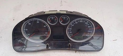 VW PASSAT B5 3B2 Kombiinstrument 28090105838 3B0920827A VWZ7Z0A4297017 34893875
