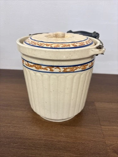 Red Wing Pottery Vintage Covered Sponge Band Gray Kitchen Utility Jar w/Handle