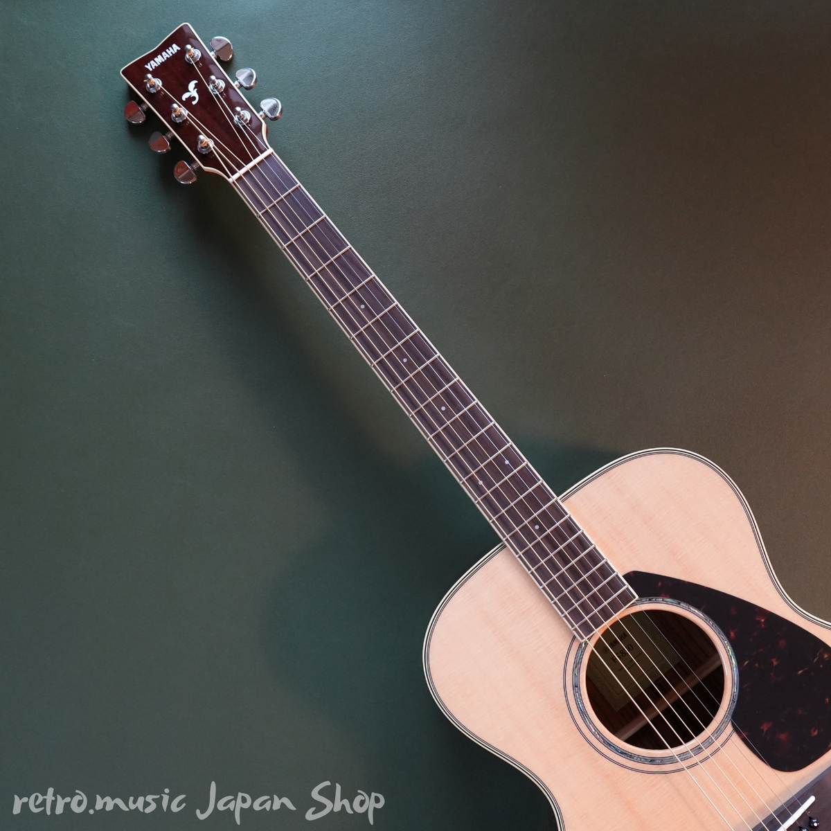 Yamaha FS830 Acoustic Guitar Natural Rosewood Back & Sides Brand