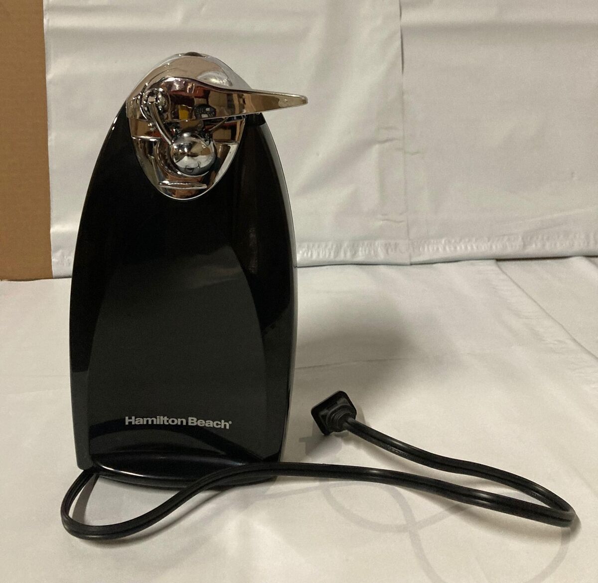  Hamilton Beach Electric Automatic Can Opener with Auto