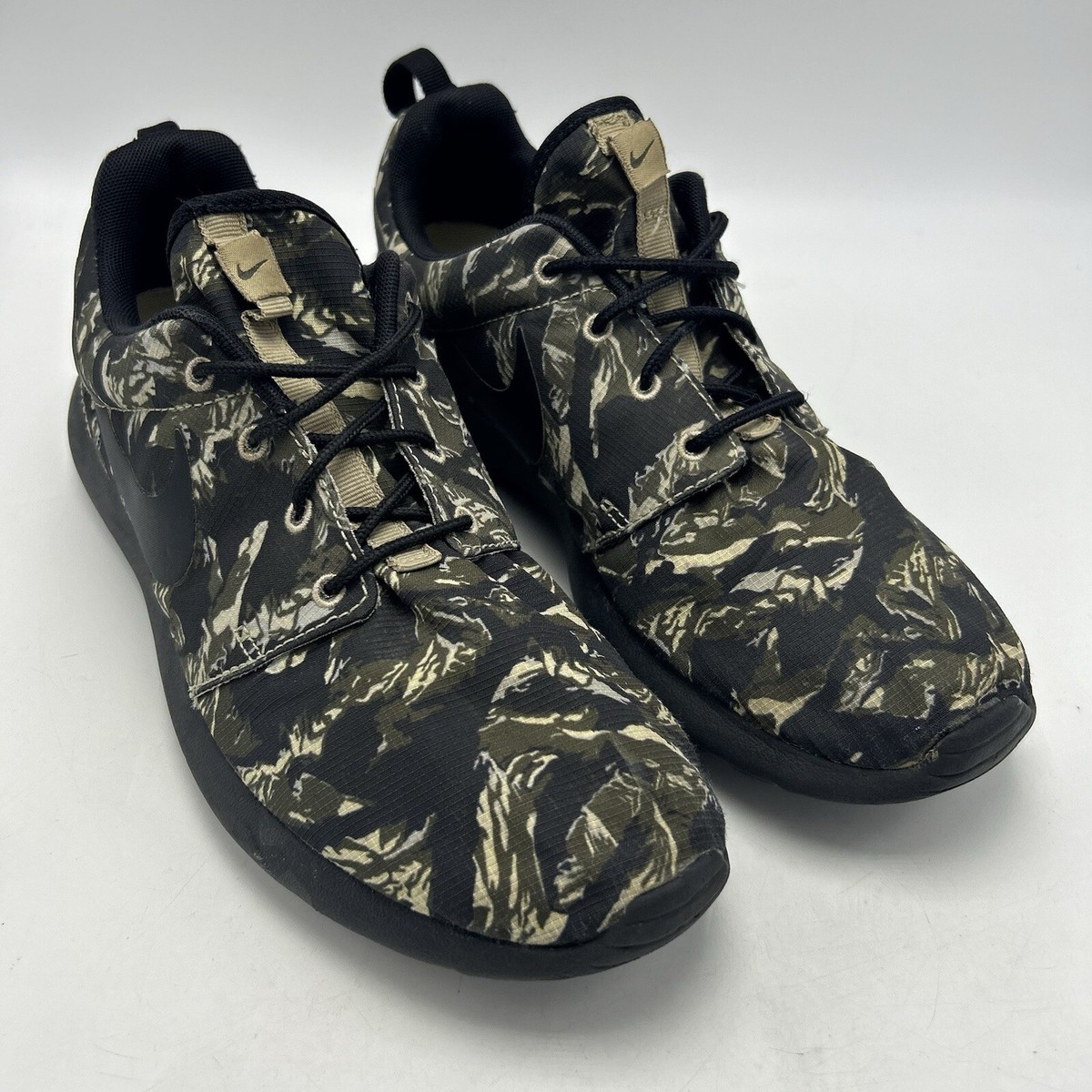 Nike Shoe Roshe Run Mens Camo Print 655206-022 Green Black
