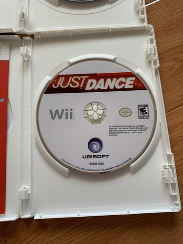 Pre-owned! Lot of 2 Wii Games: Just Dance & Medal of Honor Heroes 2 - Picture 5 of 9