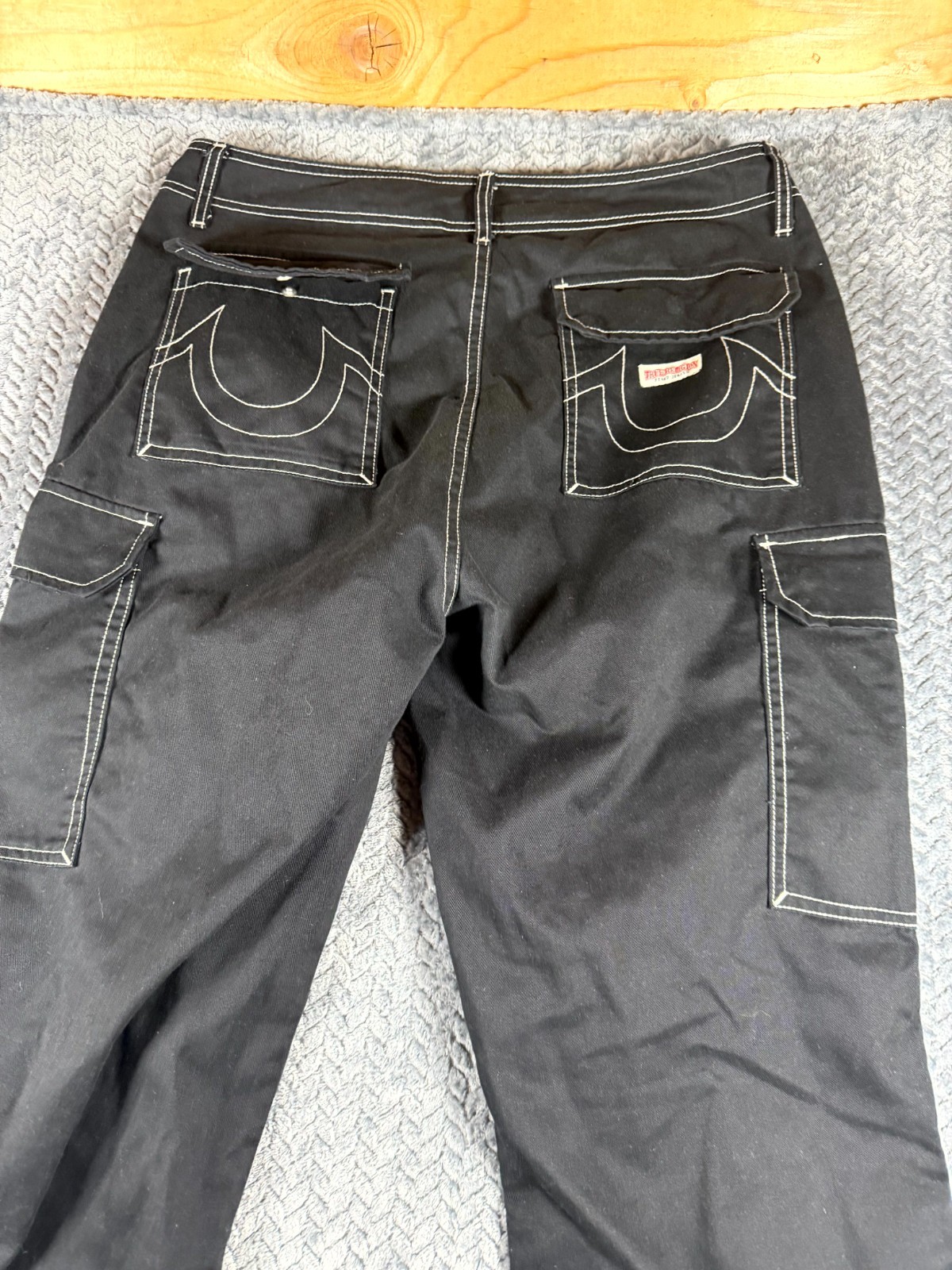 True Religion Cargo Pants Mens 33 Black Logo Mid Rise Straight Leg Everyday Wear thumbnail 11