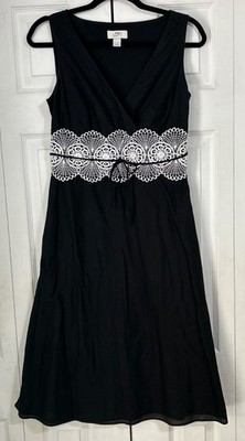 Ann Taylor LOFT Women s Size 4 Fit n Flare Black Sleeveless V-Neck Dress w/Lace