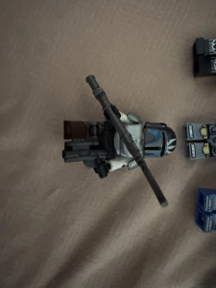 Lego Star Wars Custom And Real Mandalorian Minifigure Lot Of 21 - Image 4 of 4