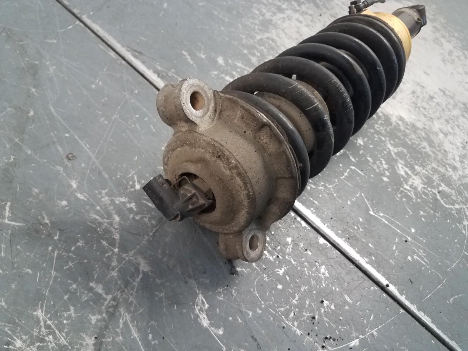 2012  Ferrari FF Left Rear Lifting Shock Strut - **  #8196 L3