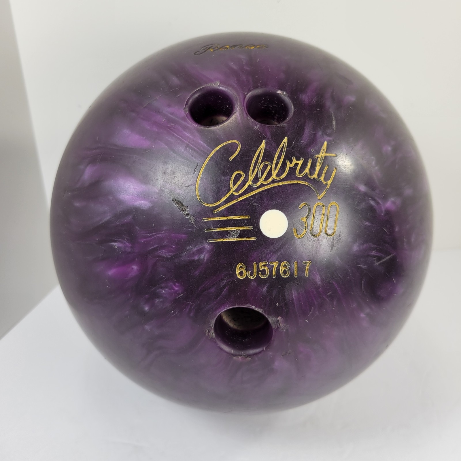 Vintage Columbia 300 Celebrity Bowling Ball Purple Pearl 12 lbs Made in USA