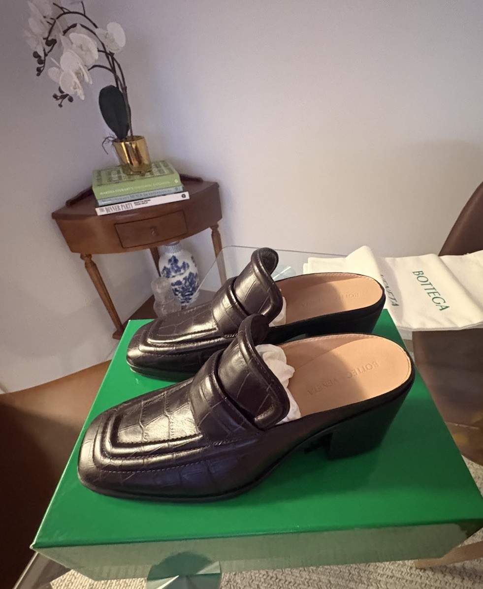 Bottega Veneta Monsieur Mule Pumps Fondant Brown Alligator