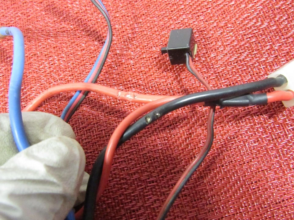 Vintage Airtronics F3000 Alta Potência Escovado ESC com Plugue Tamiya Para RC10 Losi HPI - Imagem 3 de 4