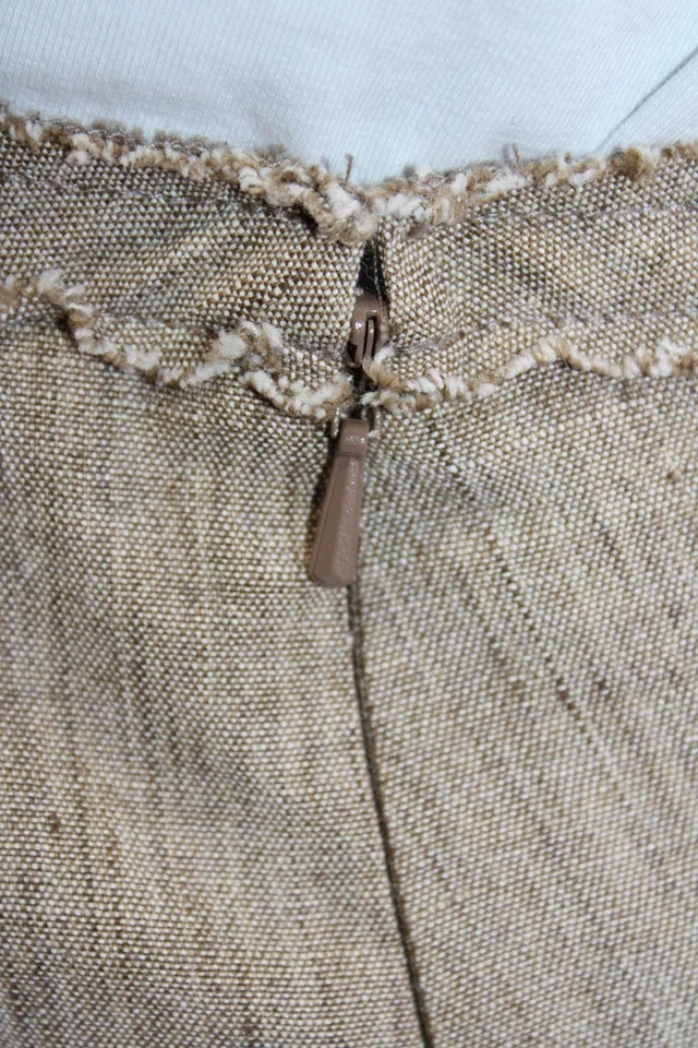 Saia BCBG Max Azria Feminina Linho Plissado Detalhe Acabamento Cru Linha A Bege Tamanho 8 - Imagem 4 de 4