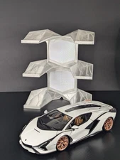 1/18 1:18 Scale Car Models Stand - Holds 3 Cars (transparent No Lighting)