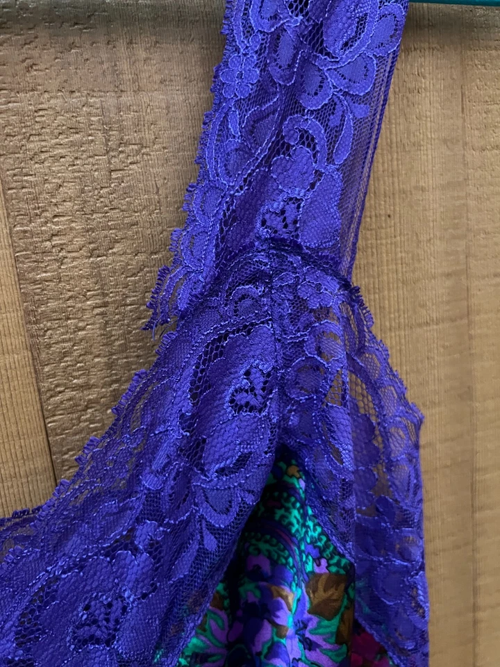 Vintage Gold Label Victoria’s Secret lace slip nightgown & Robe  purple floral - Image 3 of 4