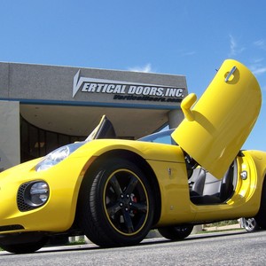Lambo-Doors-Pontiac-Solstice-2006-2010-Door-Conversion-kit-Vertical-Doors-Inc