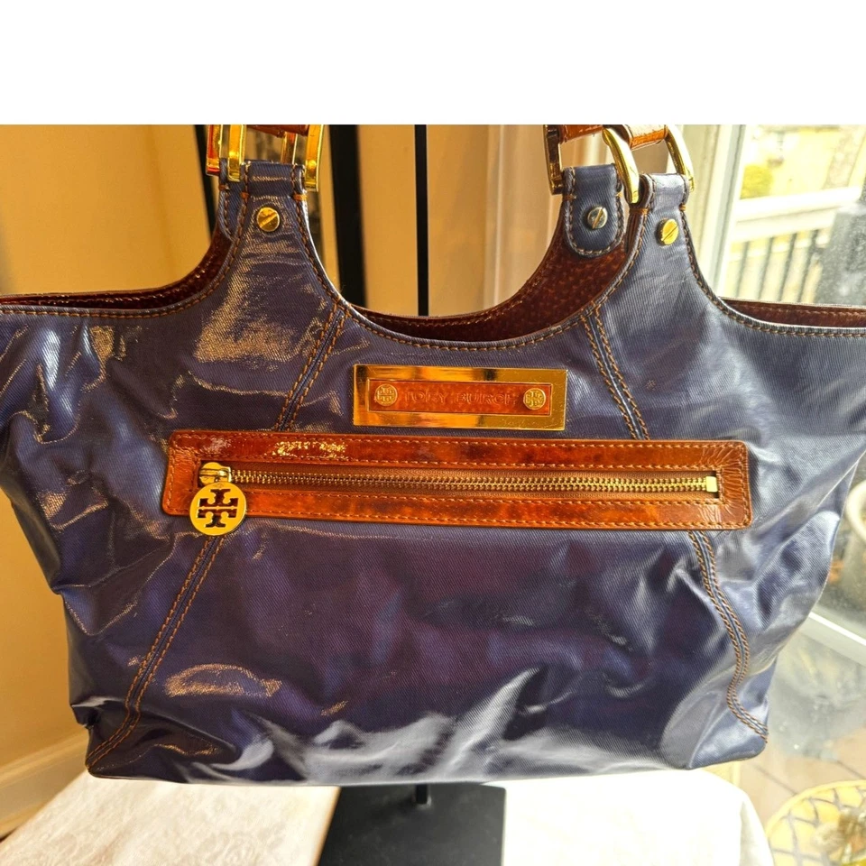 Precioso Bolso de Mano Tory Burch Amatista Púrpura Sarga Cervecera Herrajes Dorados Foto 2 de 4