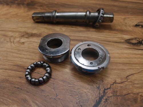 70er Jahre Rennrad Stahl Innenlager 130mm Achse BSA / 68mm VERMA Schrauben - Bild 5 von 12