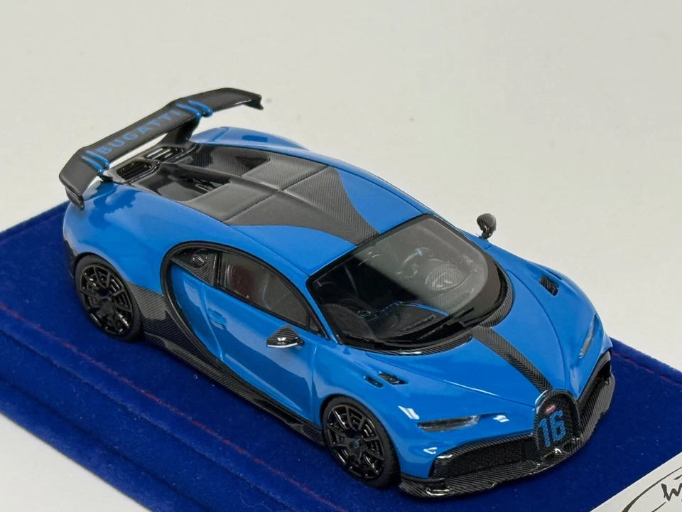 1/43 Looksmart BUGATTI Chiron Pur Sport Agile Azul sobre Azul Gamuza Base LS520A Foto 4 de 4
