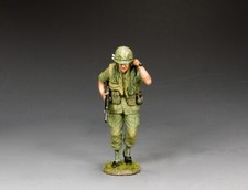 KING COUNTRY VIETNAM WAR VN190 U.S. MARINE WALKING WITH M16