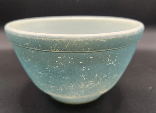 Vintage PYREX Blue Trade Mark 401-1 1/2 Pint Mixing Bowl Made in USA Primary