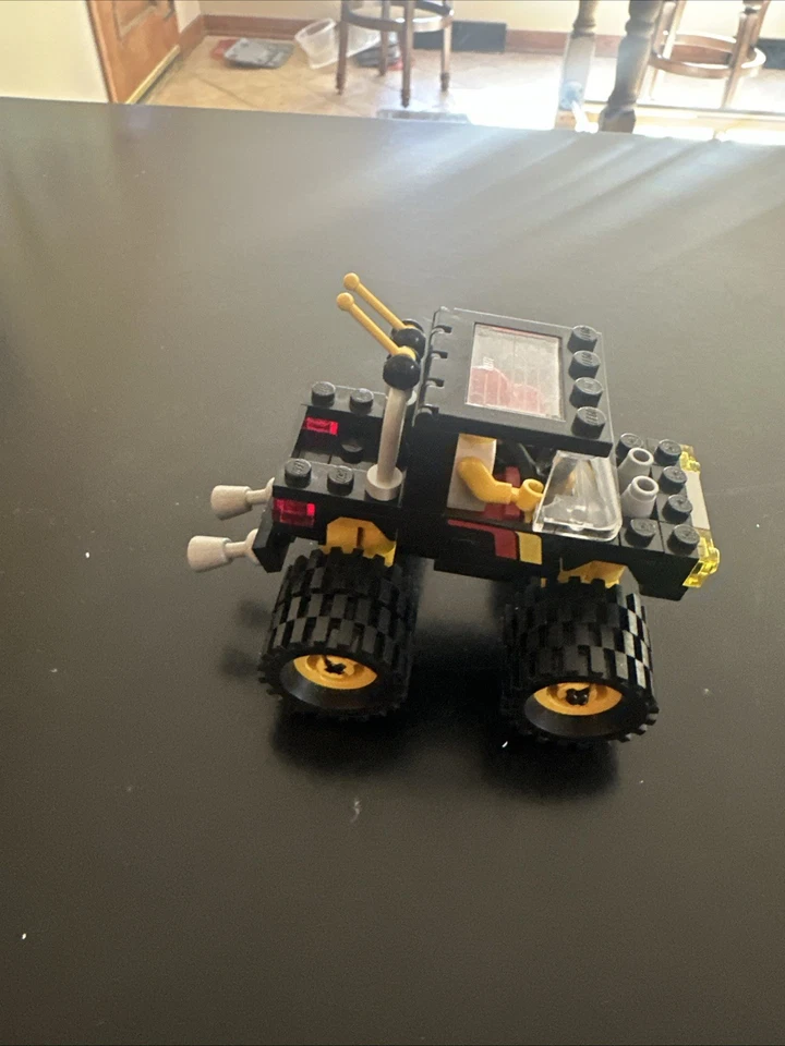 Lego 6675 Classic Town Truck ROAD & TRAIL 4X4 Complete Set - Image 3 of 4