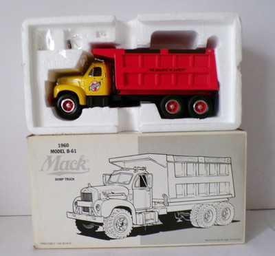 FIRST GEAR 1960 MODEL B-61 MACK DUMP TRUCK MINT BOXED 1:34